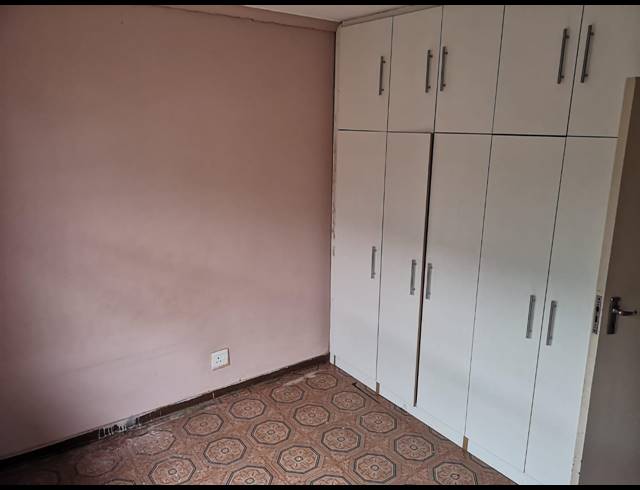 3 BEDROOM HOUSE TO LET IN RIDGE PARK
